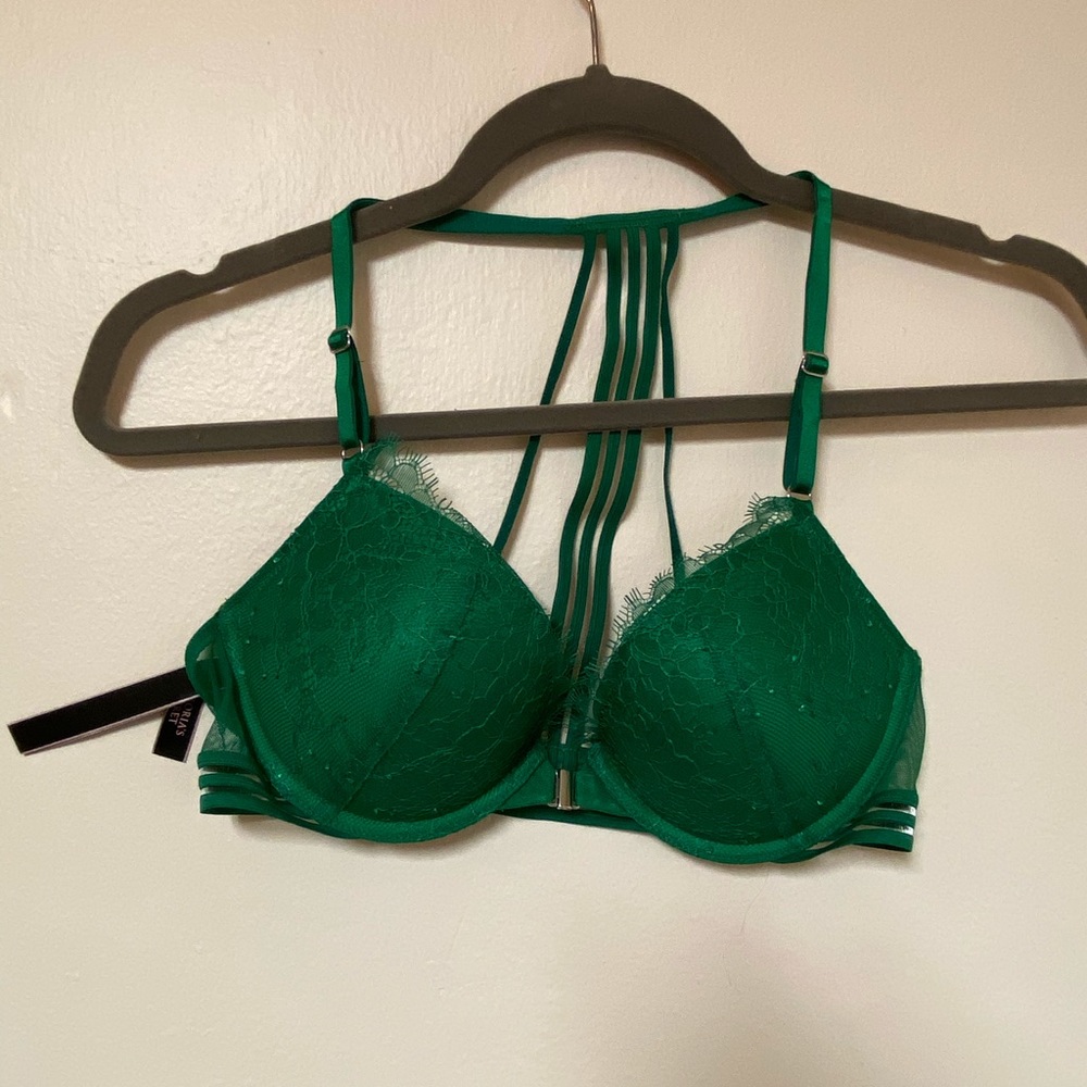 Victoria’s Secret bra bundle! NWOT